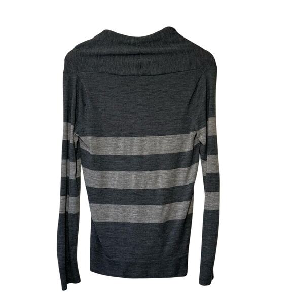 Patagonia Sweater 100% Merino Wool Lightweight Bold Stripe Hike Women's Large - Picture 2 of 7